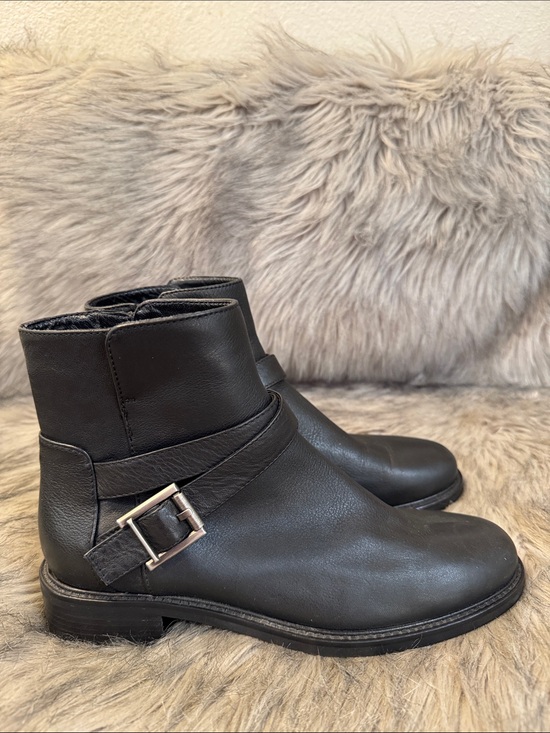 Aquatalia Rachele Side Zip Suede Ankle Boots Womens 8.5  Aquatalia Black Leather Ankle Boots with Silver Buckle Size 8.5